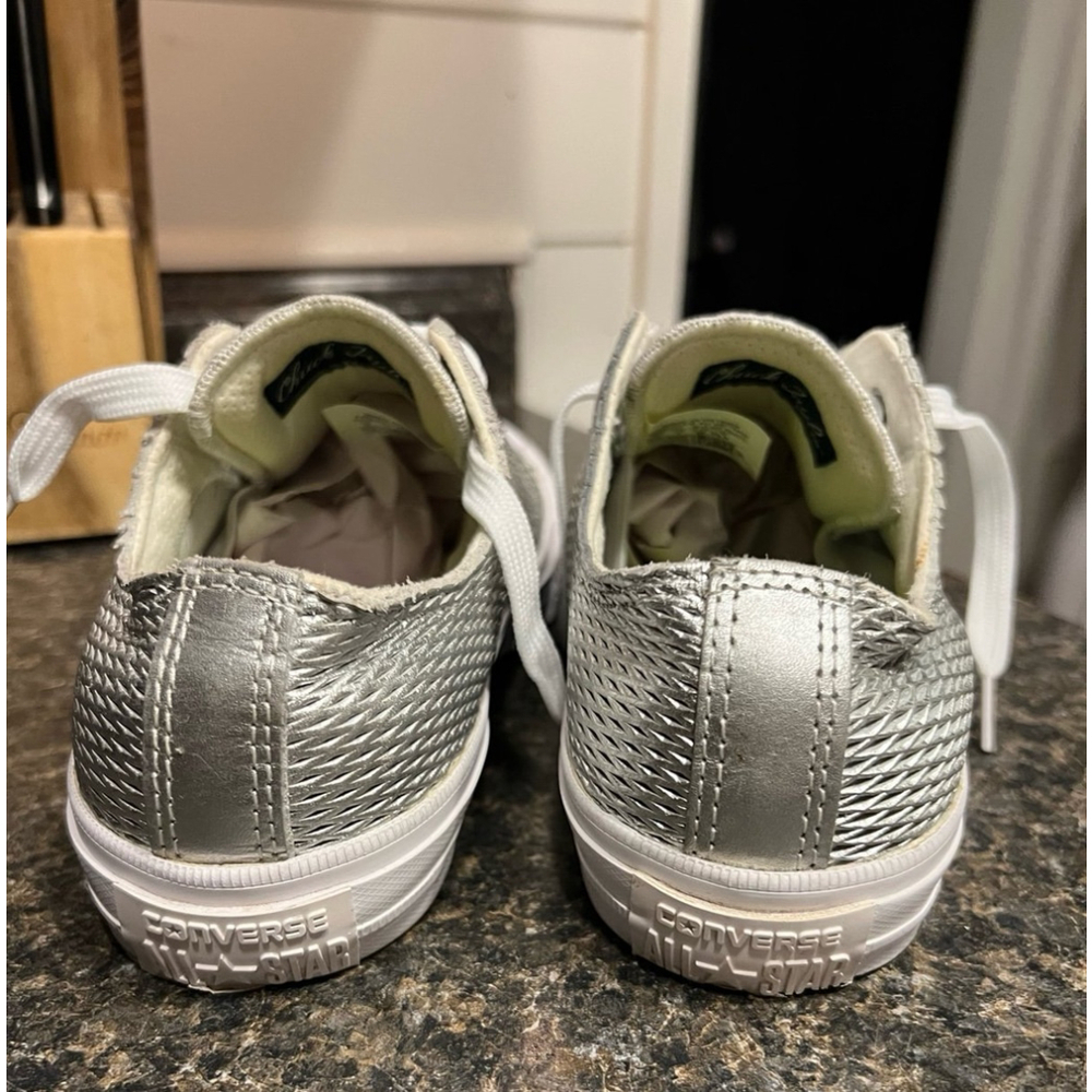 CONVERSE CHUCK TAYLOR ALL STAR II PERFORATED METALLIC LEATHER SILVER - Picture 5 of 9